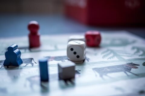 Es tu turno: qué juegos de mesa son mejores para las personas con Alzheimer