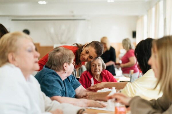 Cómo no hay que hablar a una persona con Alzheimer